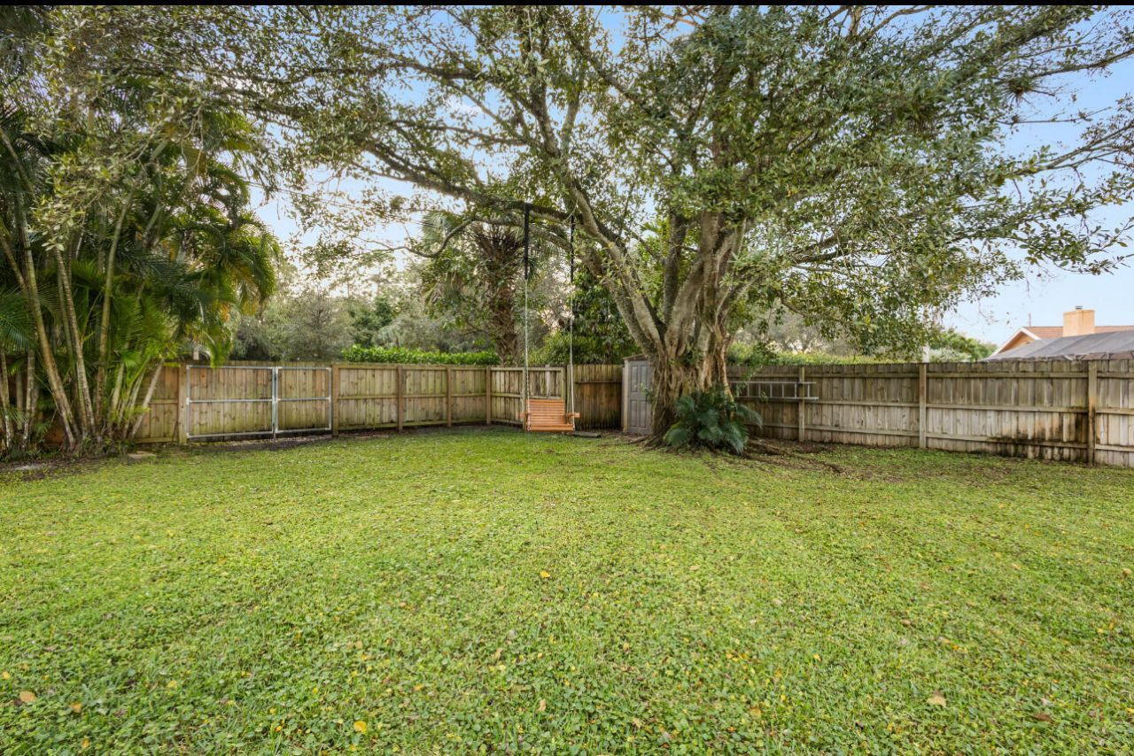 911 Citrus Place, Wellington, FL 33414 Photo