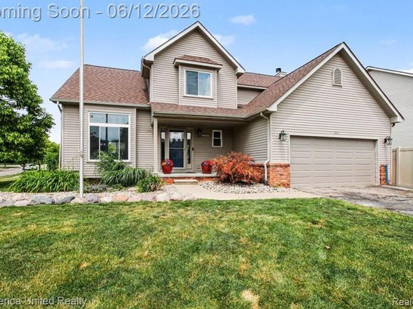 1411 Baywood Circle , Brighton, MI 48116