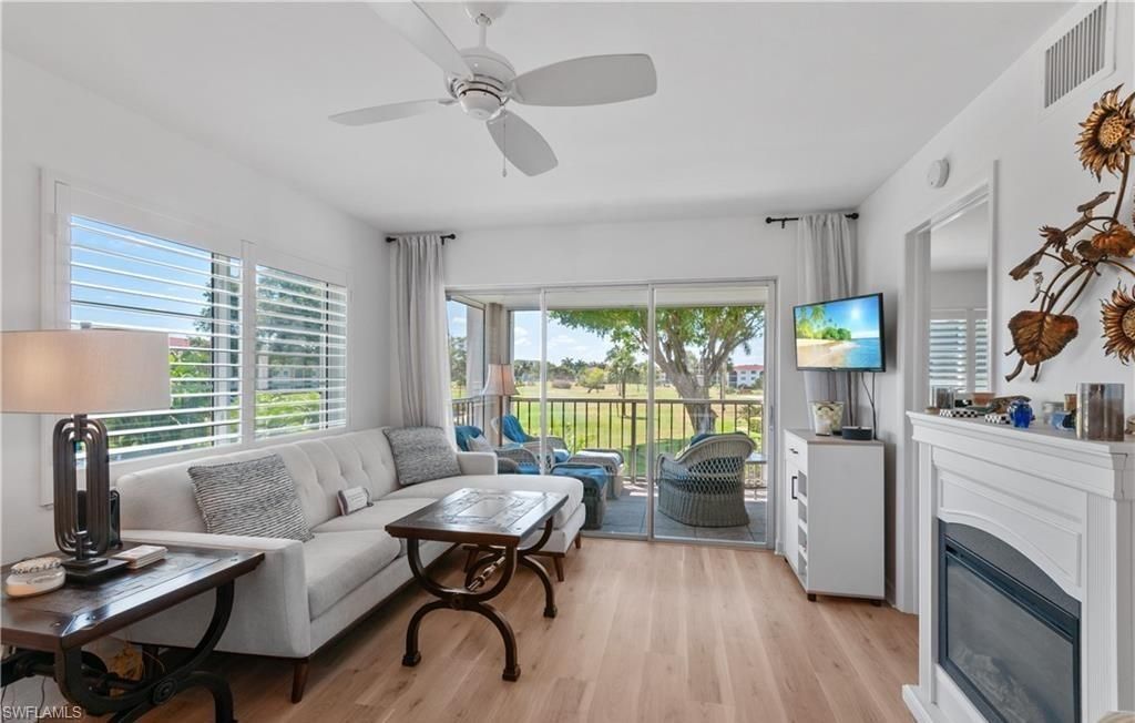 5 High Point Cir W, Unit 206, Naples, FL 34103 Photo