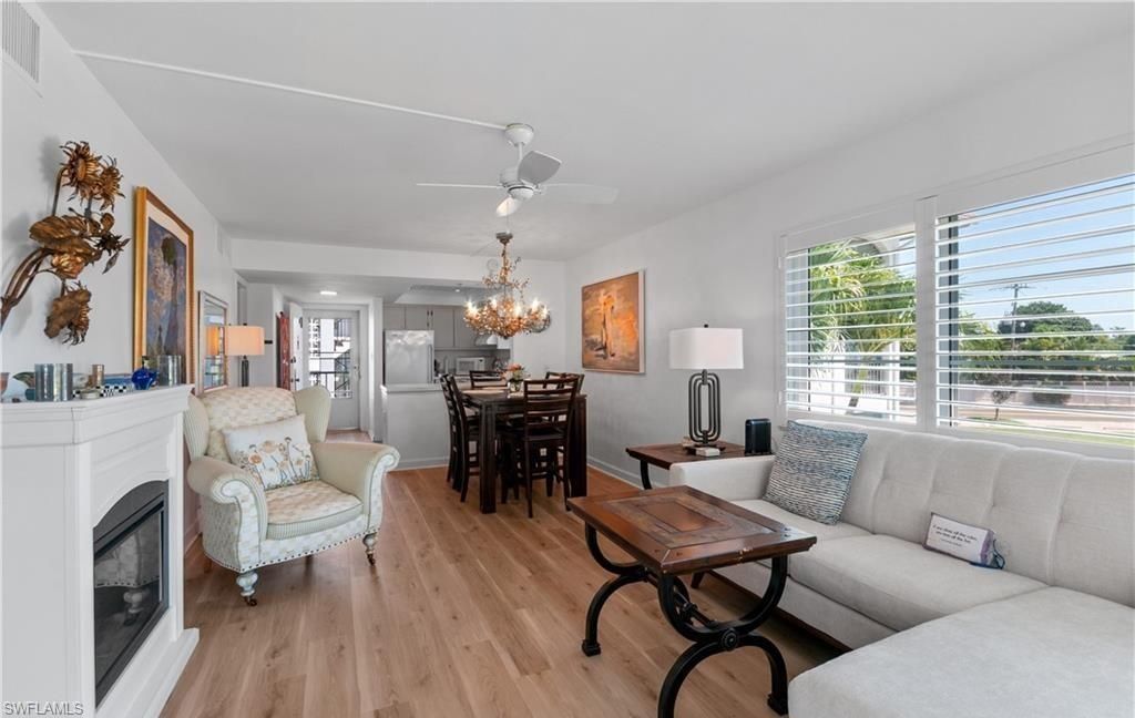 5 High Point Cir W, Unit 206, Naples, FL 34103 Photo