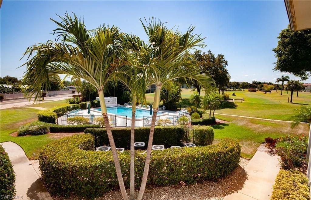 5 High Point Cir W, Unit 206, Naples, FL 34103 Photo