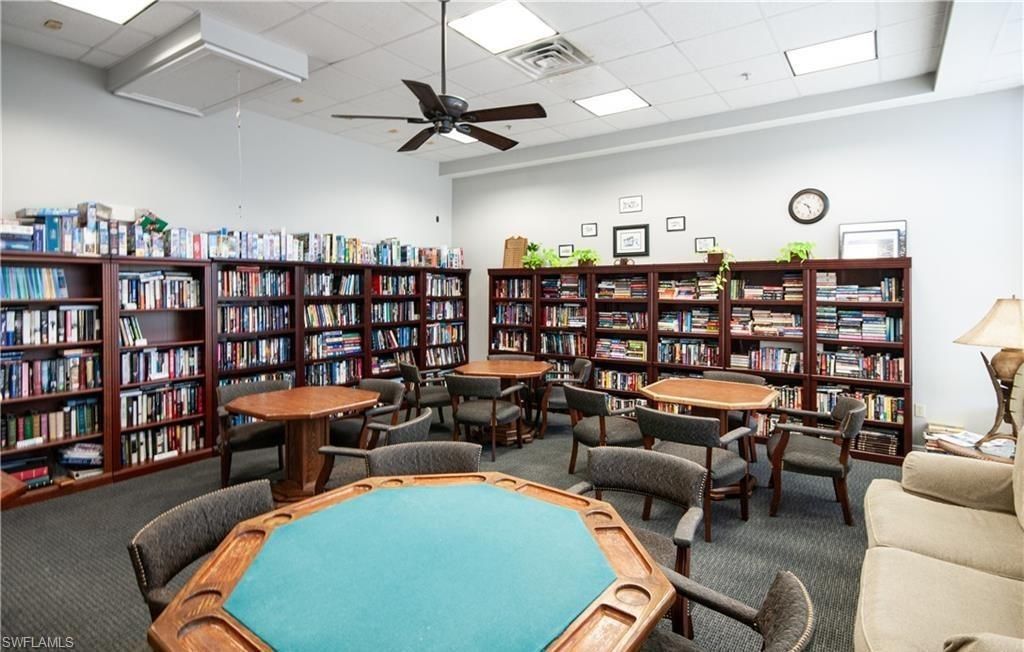 5 High Point Cir W, Unit 206, Naples, FL 34103 Photo