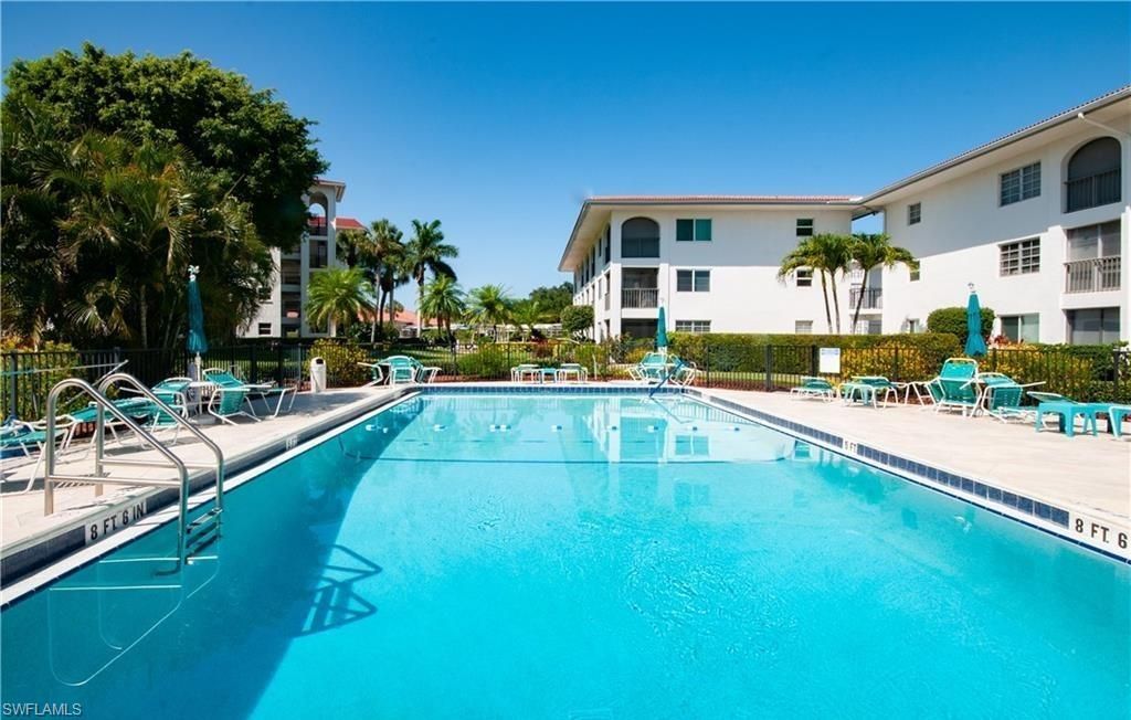 5 High Point Cir W, Unit 206, Naples, FL 34103 Photo