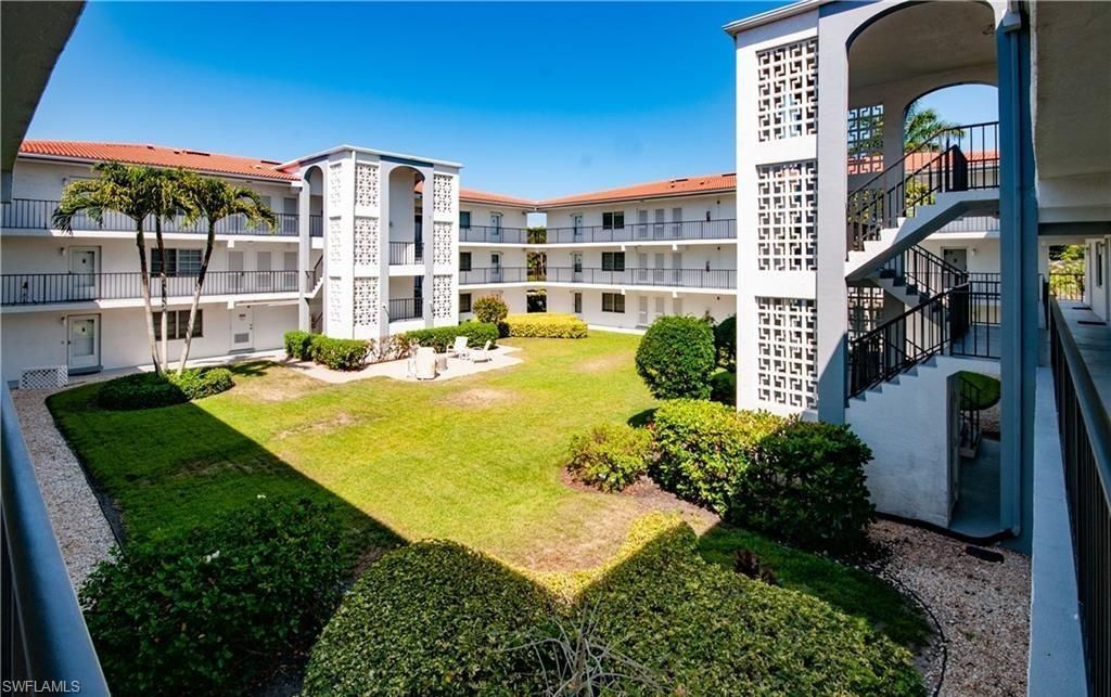 5 High Point Cir W, Unit 206, Naples, FL 34103 Photo