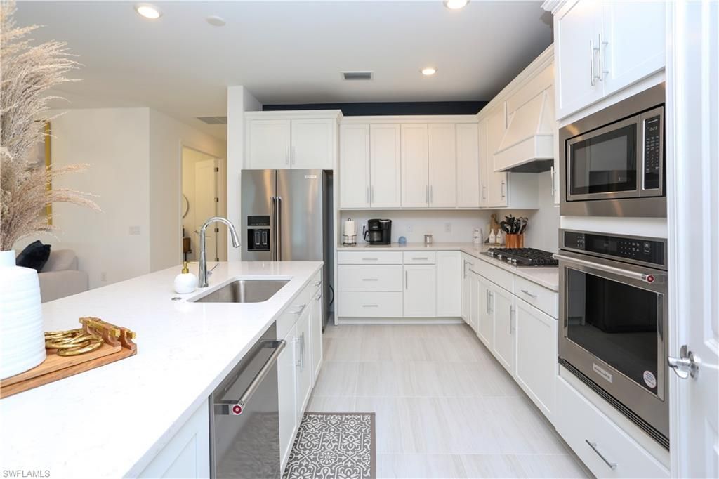 1937 Yellowfin Cir, Naples, FL 34114 Photo
