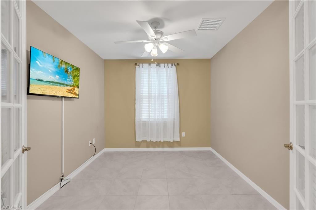 14695 Edgewater Cir, Naples, FL 34114 Photo
