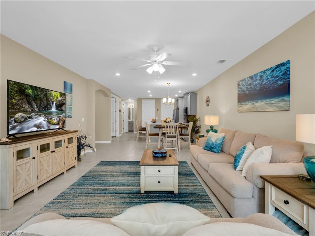 14695 Edgewater Cir , Naples, FL 34114 Photo