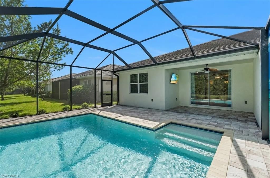 14695 Edgewater Cir, Naples, FL 34114 Photo