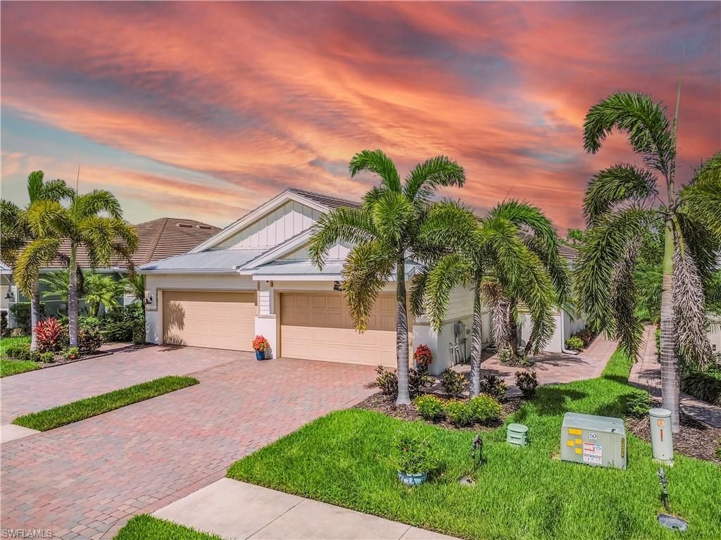 14695 Edgewater Cir , Naples, FL 34114 Photo