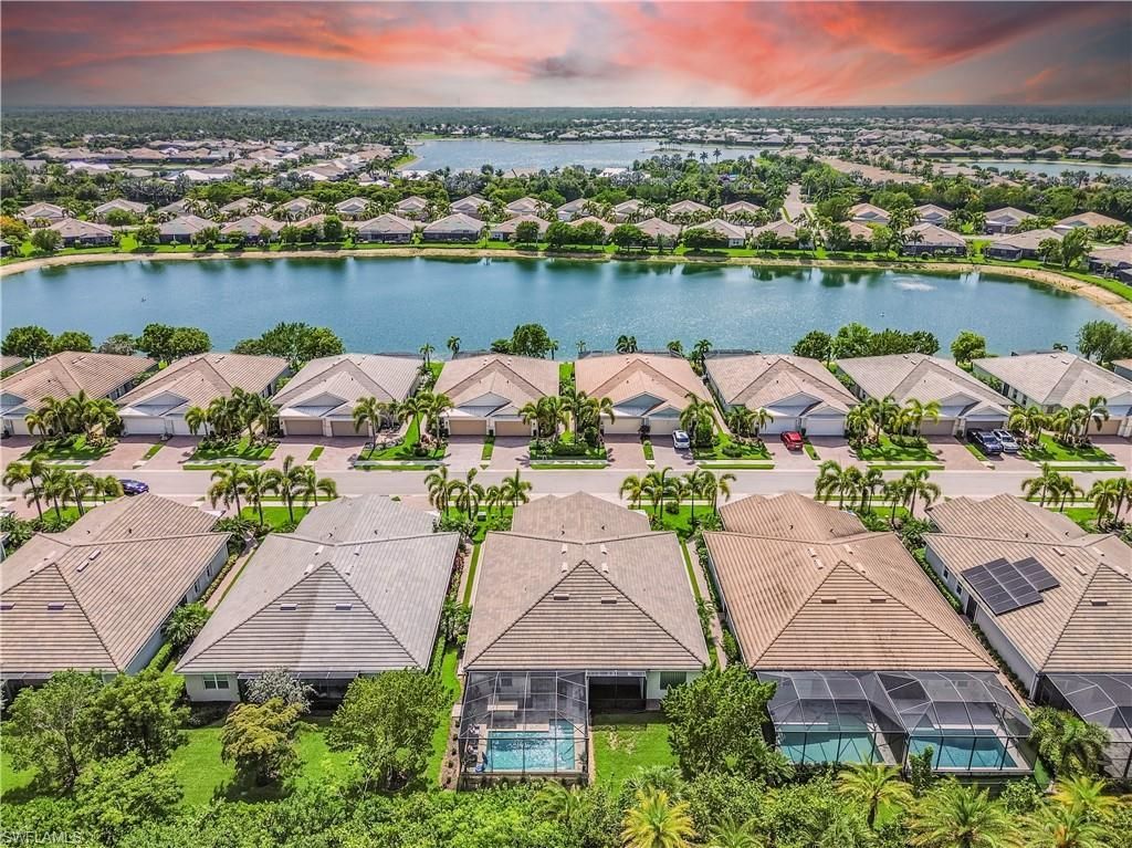 14695 Edgewater Cir , Naples, FL 34114 Photo