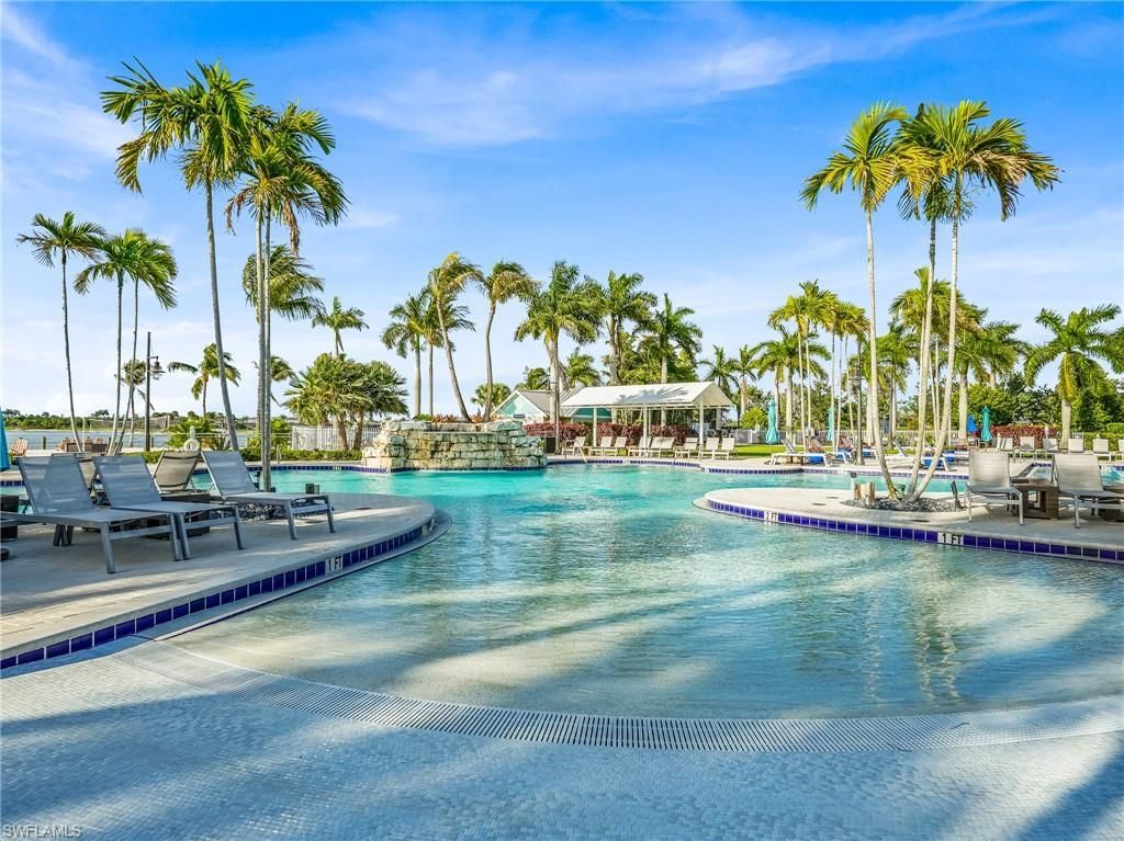 14695 Edgewater Cir , Naples, FL 34114 Photo