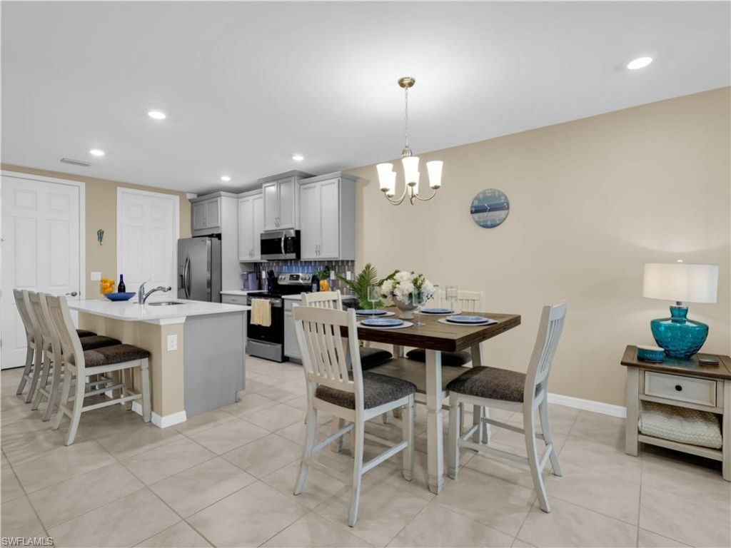 14695 Edgewater Cir , Naples, FL 34114 Photo