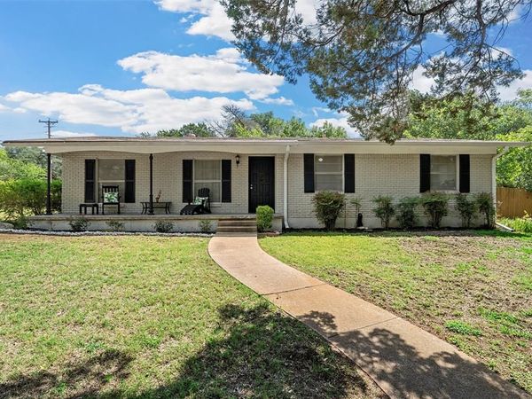 357 Sharron Drive, Woodway, TX 76712