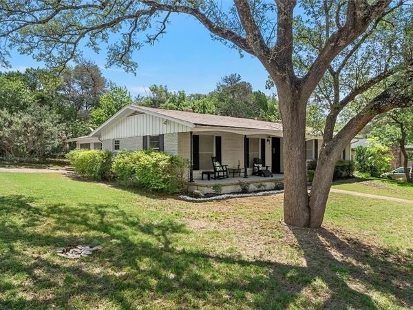 357 Sharron Drive, Woodway, TX 76712