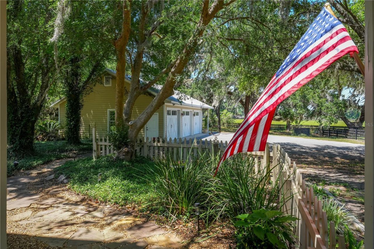 15620 NW Highway 225, Reddick, FL 32686 Photo