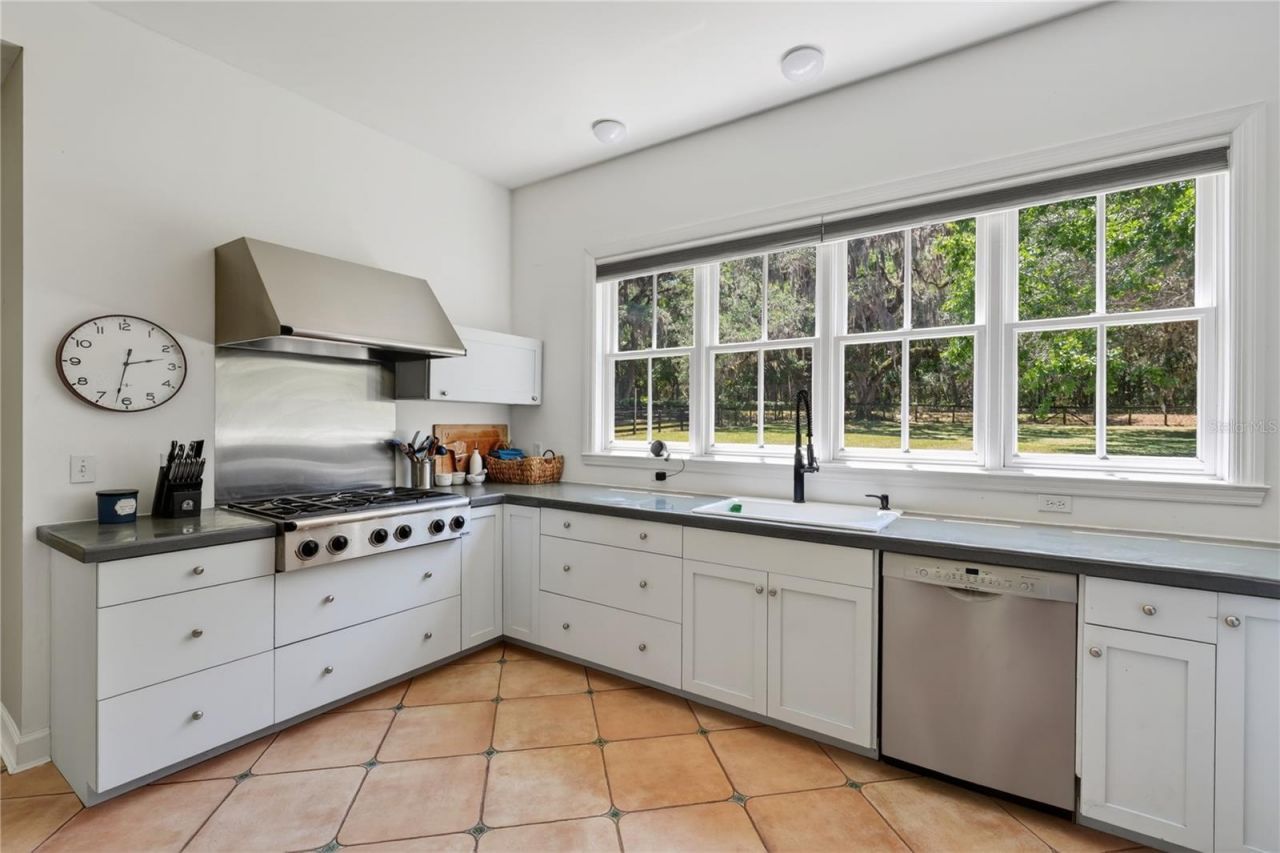 15620 NW Highway 225, Reddick, FL 32686 Photo