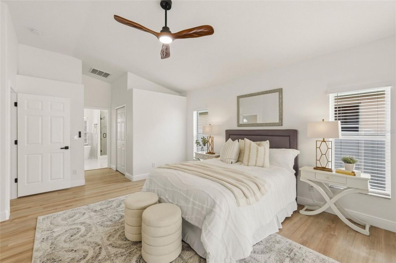 9238 Sea Oaks Court , Seminole, FL 33776 Photo