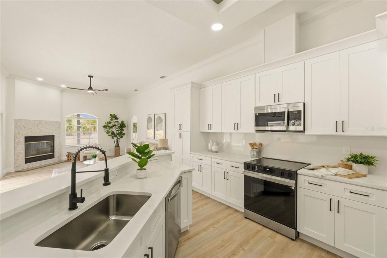 9238 Sea Oaks Court , Seminole, FL 33776 Photo