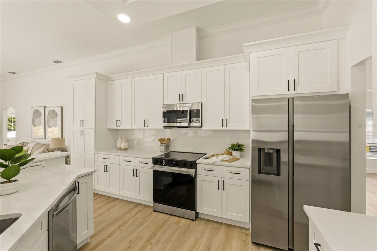 9238 Sea Oaks Court , Seminole, FL 33776 Photo