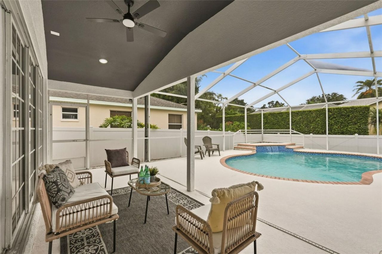 9238 Sea Oaks Court , Seminole, FL 33776 Photo