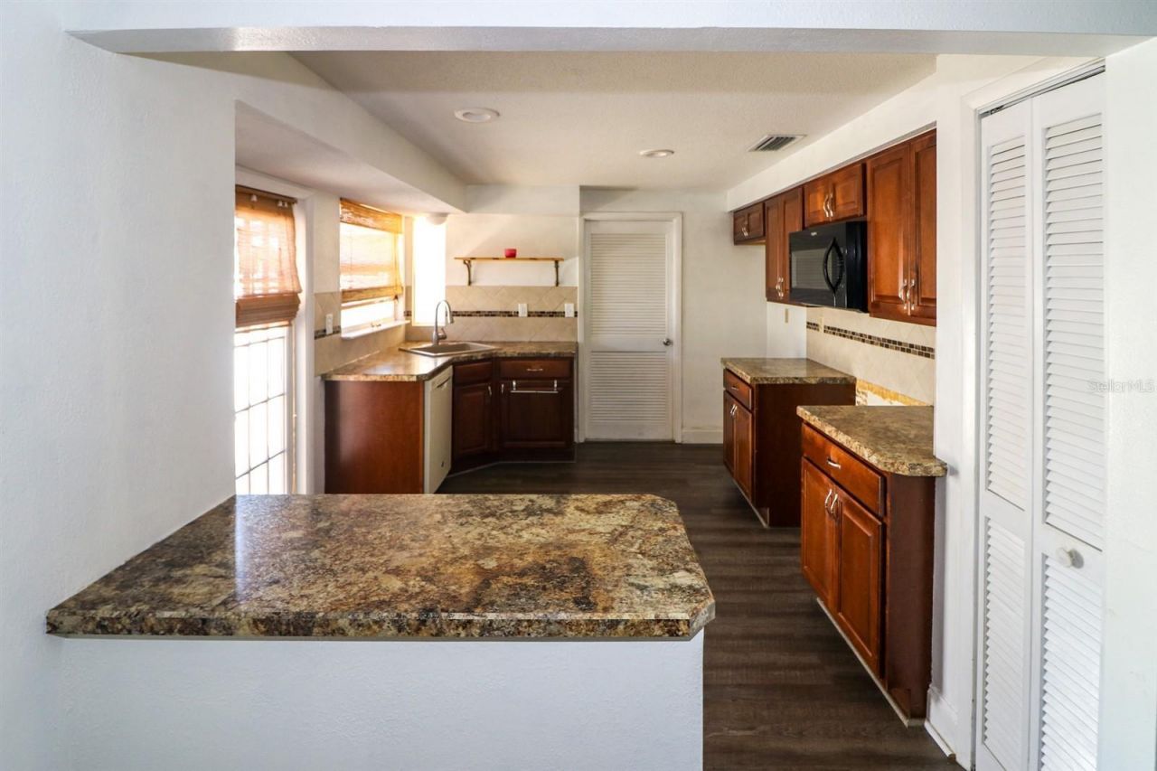 582 Ridgewood Street Nw, Port Charlotte, FL 33952 Photo