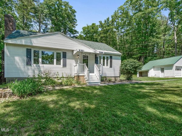 1130 Sanders Road, Schenectady, NY 12302