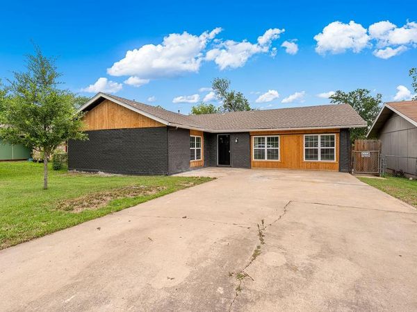1204 Spearson LN, Austin, TX 78745