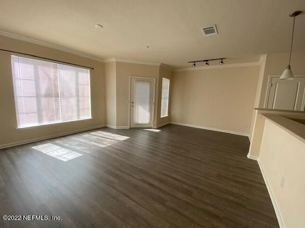 8290 GATE Parkway, Unit 1211, Jacksonville, FL 32216