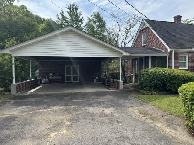 590 Highland Street Photo 3