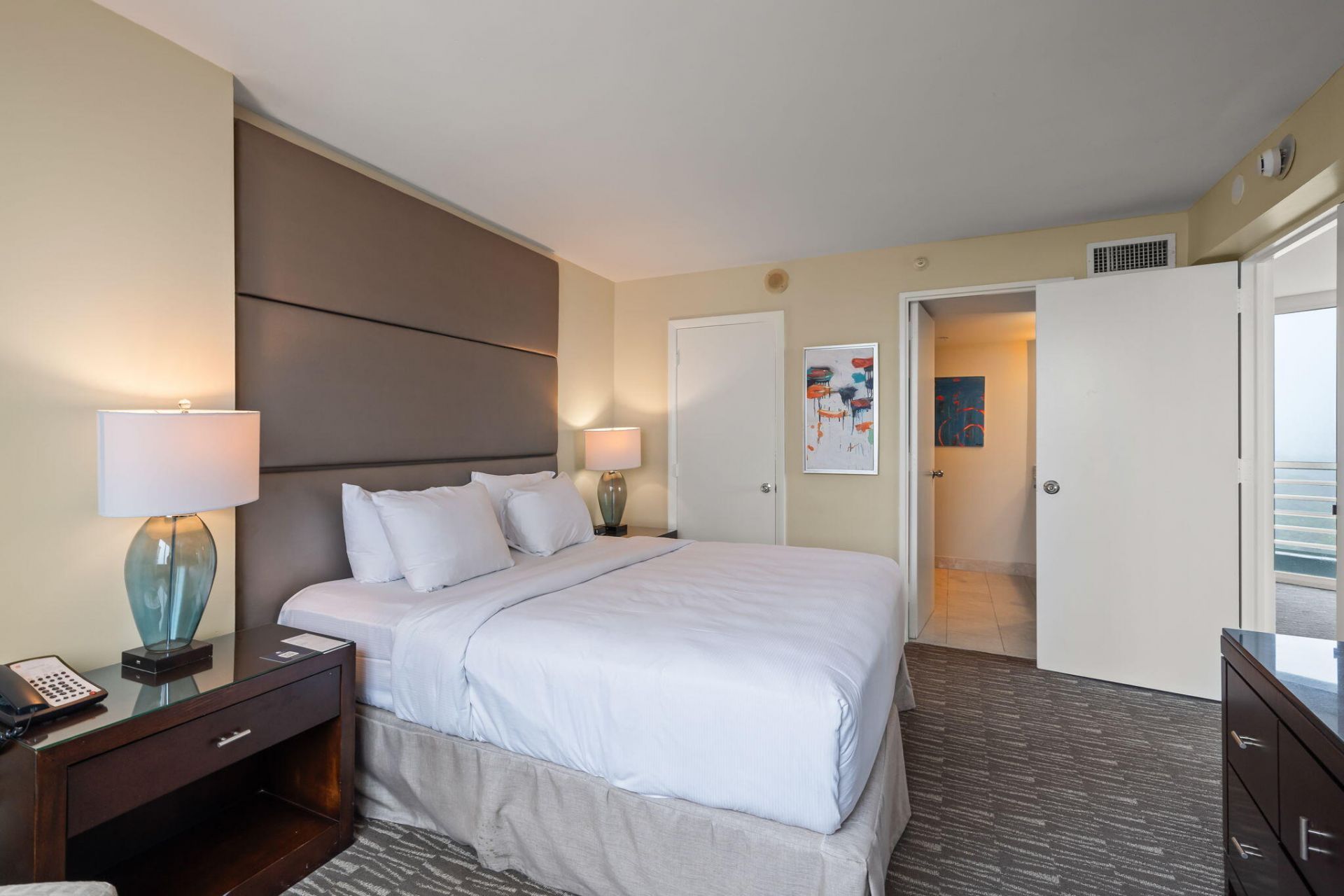 2670 E Sunrise Boulevard, Unit 1201, Fort Lauderdale, FL 33304 Photo