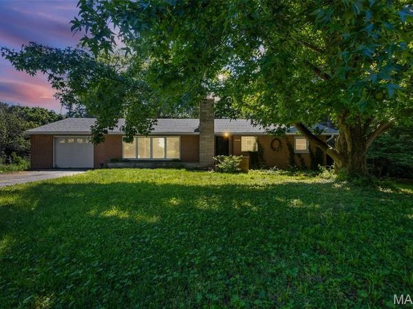 4905 Michael Drive, Godfrey, IL 62035
