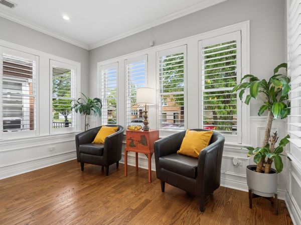 5305 W Addison Street , Chicago, IL 60641
