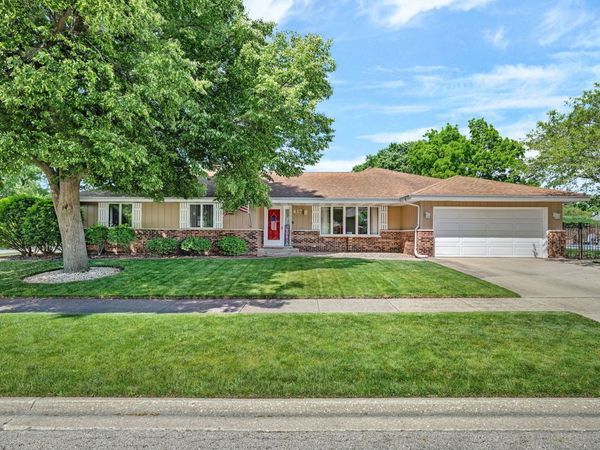 417 Greenfield Road, Shorewood, IL 60404