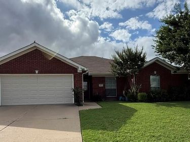8513 Orlando Springs Drive, Fort Worth, TX 76123