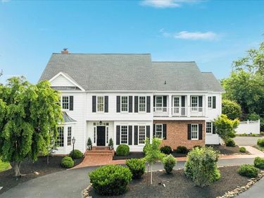 17780 STONELEIGH DRIVE, ROUND HILL, VA 20141