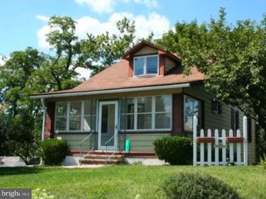 5811 OLEY TURNPIKE ROAD, OLEY, PA 19547