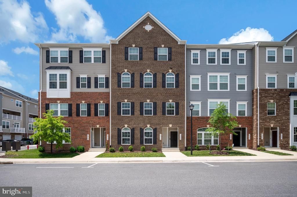 7911 Independence Drive, Unit 1C, Spotsylvania, VA 22553 Main Photo