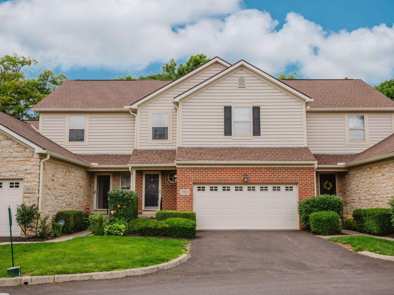 3955 Kensingwood Drive, Columbus, OH 43230 Photo 1