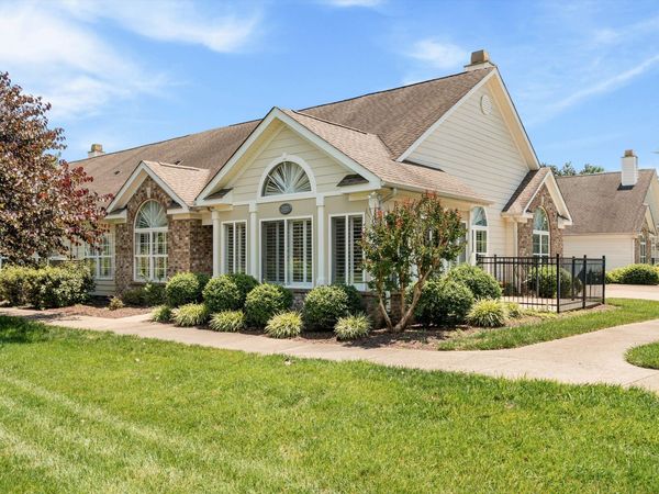 825 Browns Ln , Unit 2102, Gallatin, TN 37066