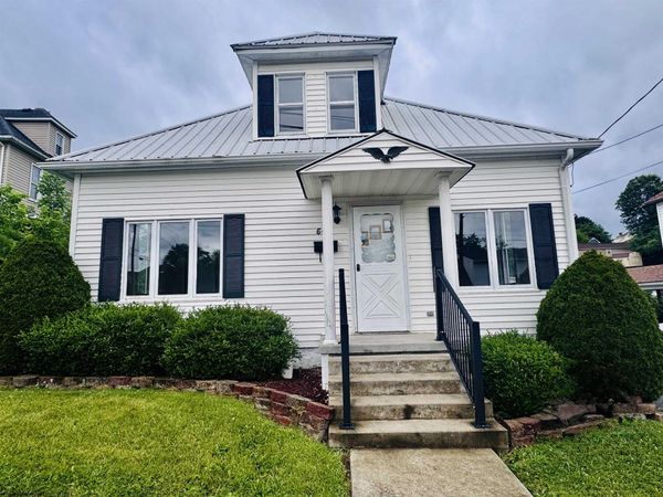 542 Market Street, Fairmont, WV 26554