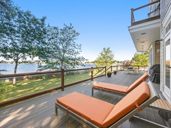 358 Rock Island Rd, Quincy, MA 02169