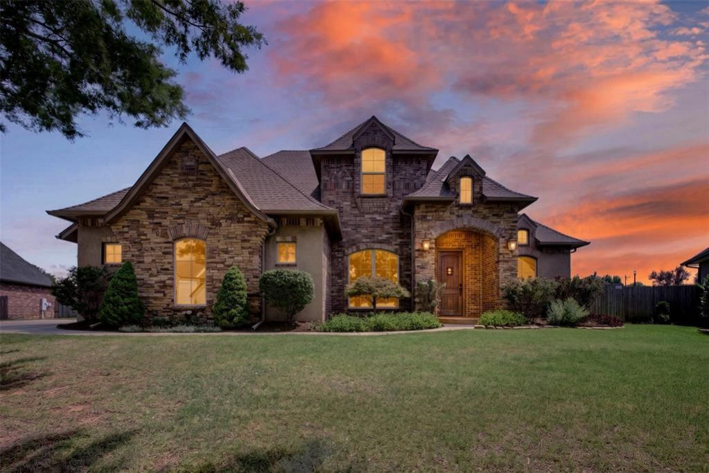 320 NW 151st Place, Edmond, OK 73013 Main Photo