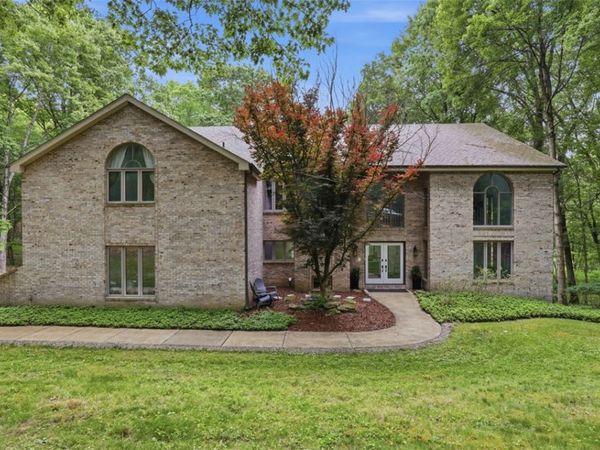 1012 Victoria Place, Gibsonia, PA 15044