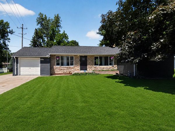 340 Lakeshore Drive, Battle Creek, MI 49015