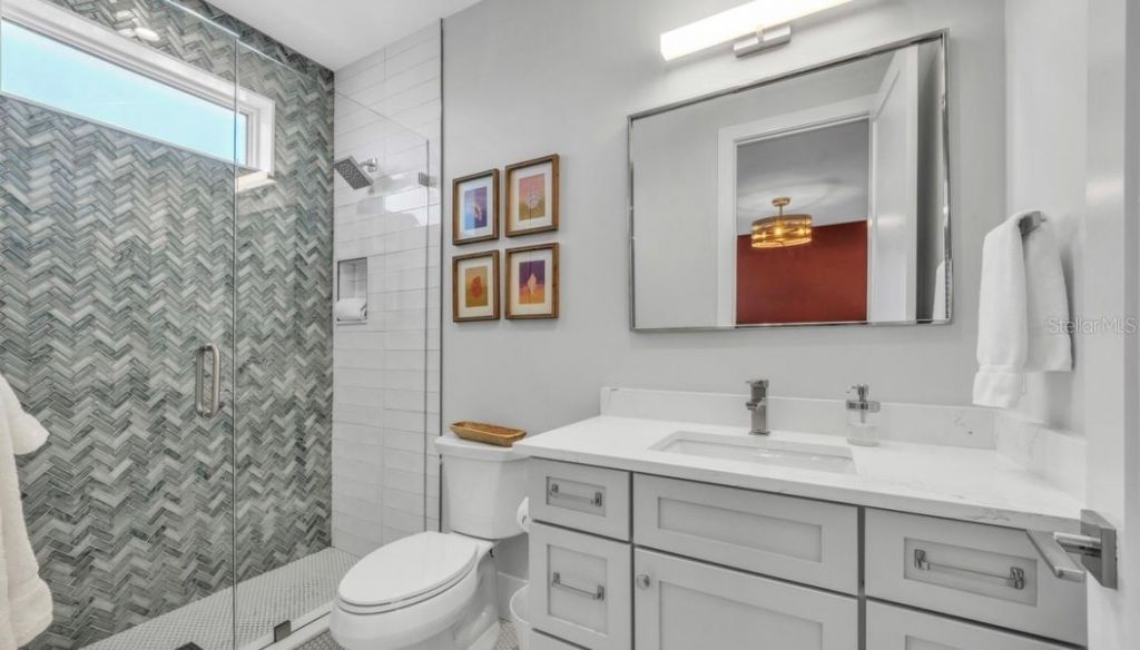 106 11th Street S, Bradenton Beach, FL 34217 Photo