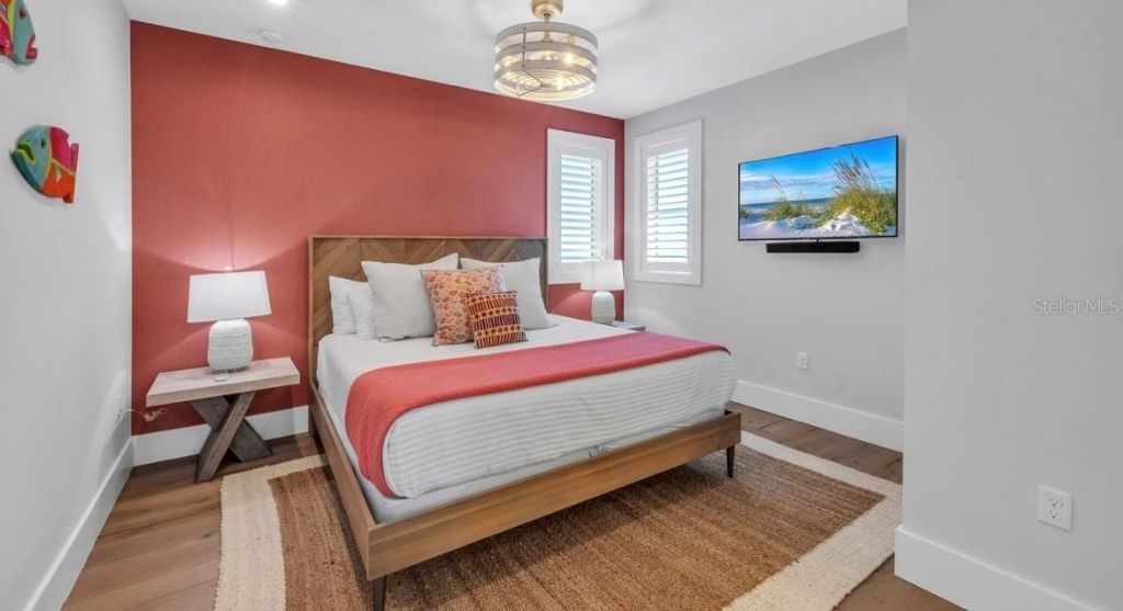 106 11th Street S, Bradenton Beach, FL 34217 Photo