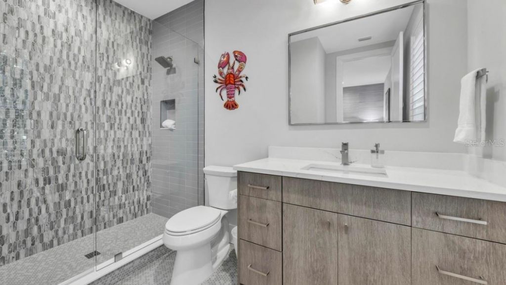 106 11th Street S, Bradenton Beach, FL 34217 Photo