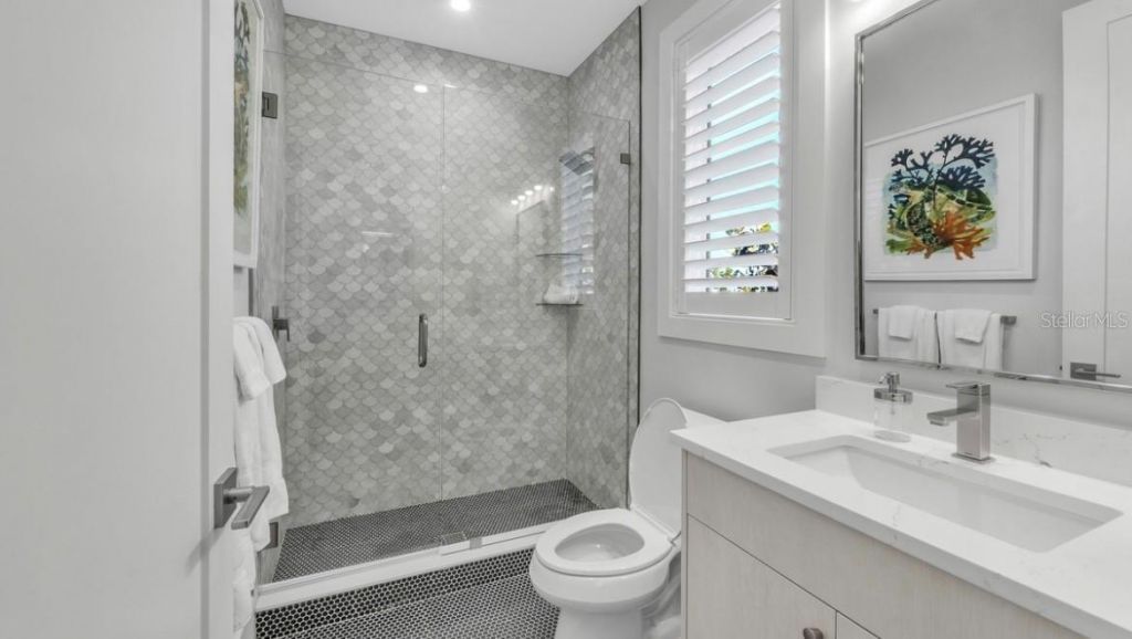 106 11th Street S, Bradenton Beach, FL 34217 Photo