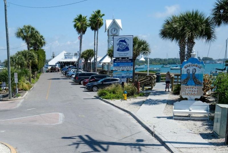 106 11th Street S, Bradenton Beach, FL 34217 Photo