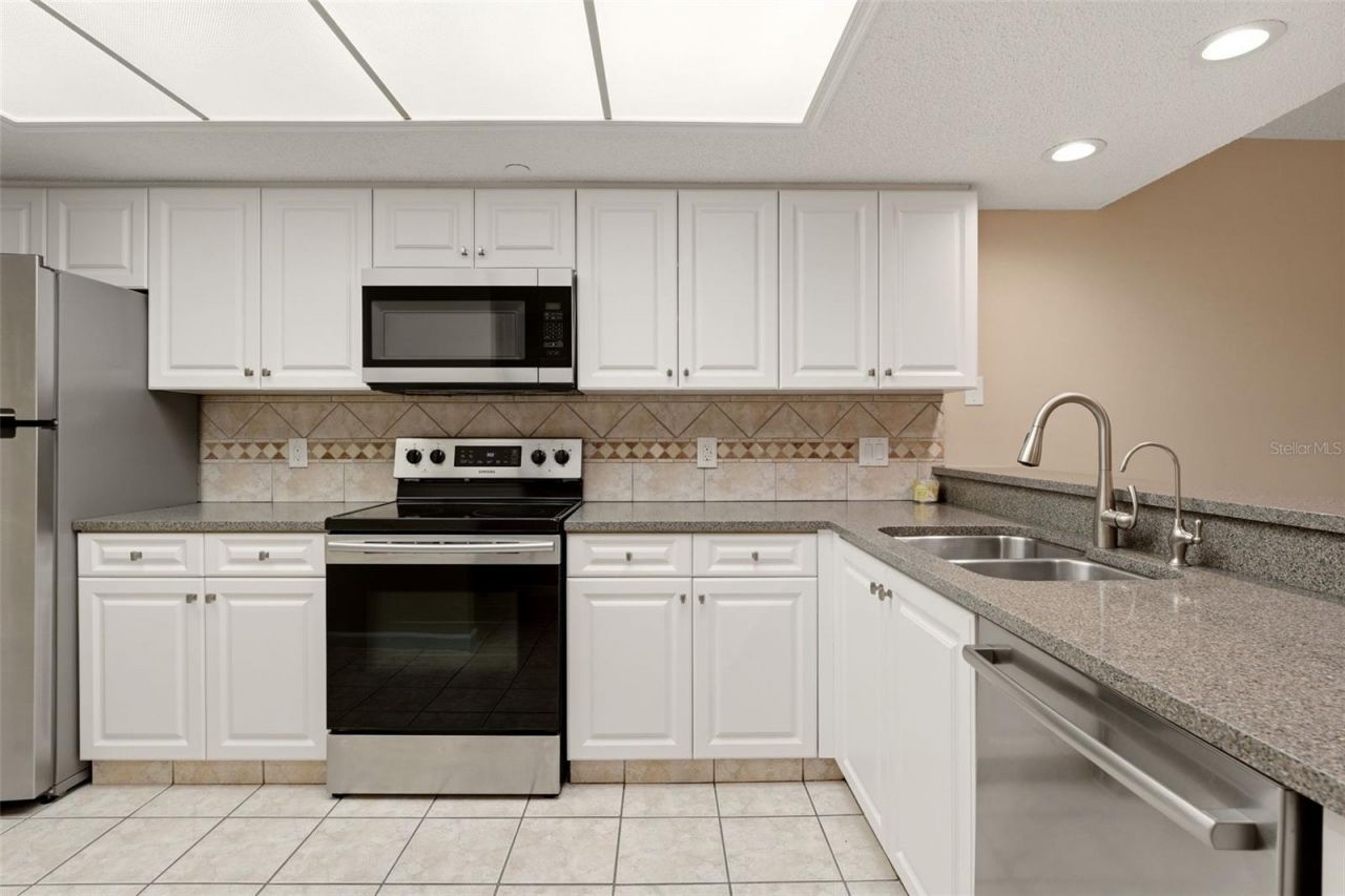 2320 Terra Ceia Bay Boulevard , Unit 207, Palmetto, FL 34221 Photo